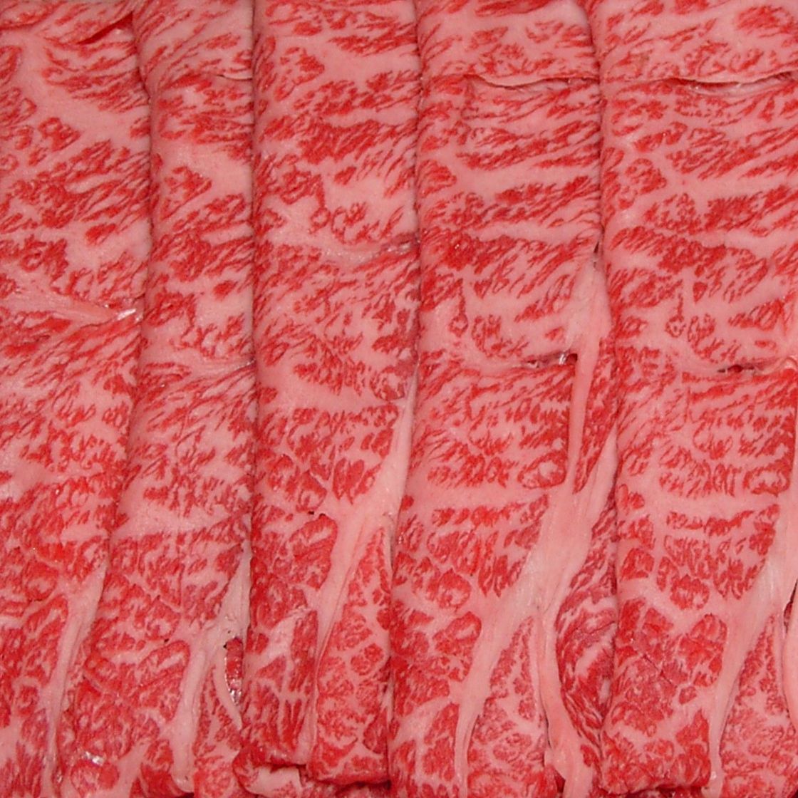 米沢牛肩ロースすきやき肉（A5・A4）　1,620円/100g